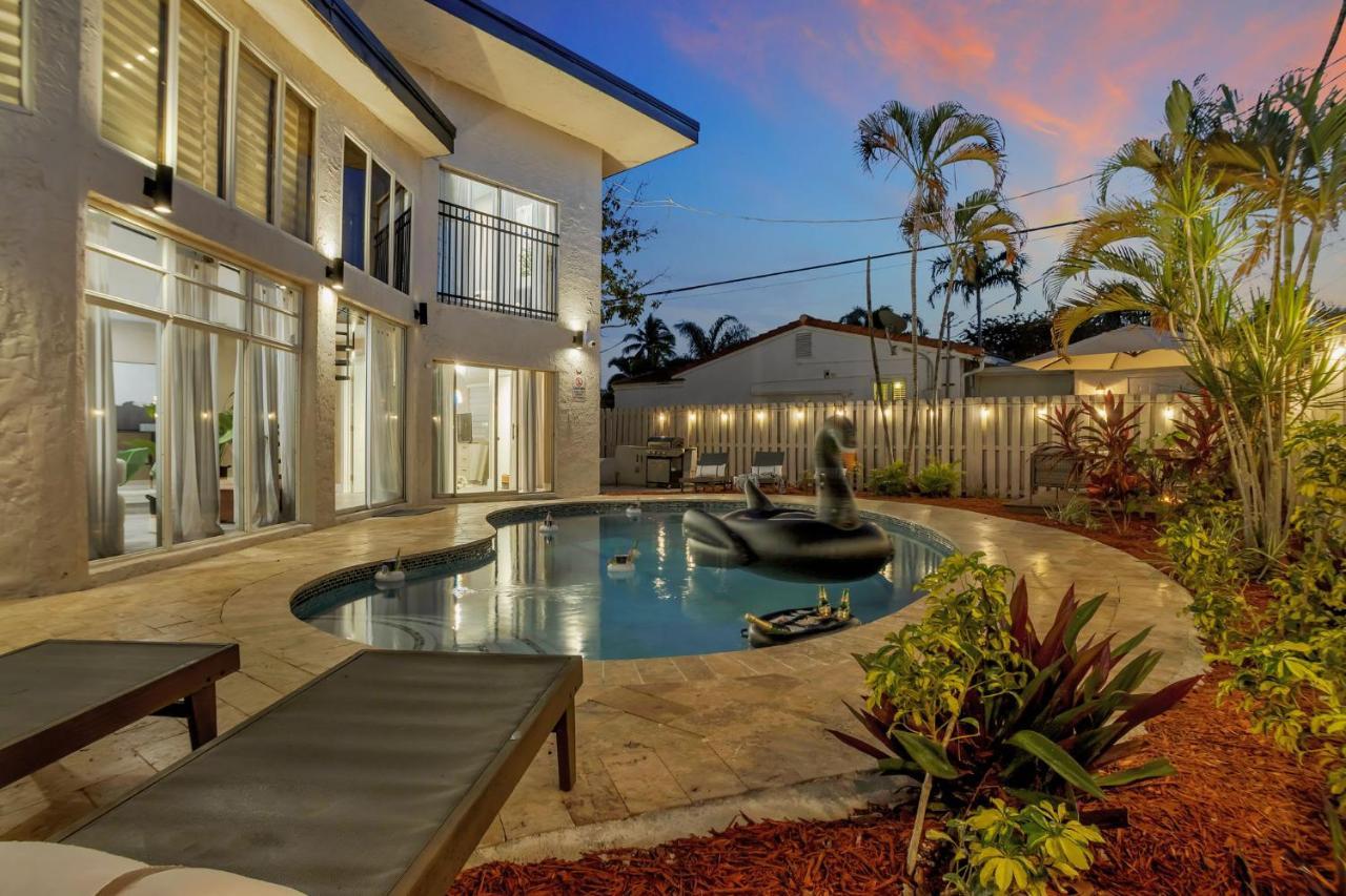 Stunning 2 Story Villa With Pool Fort Lauderdale Eksteriør billede